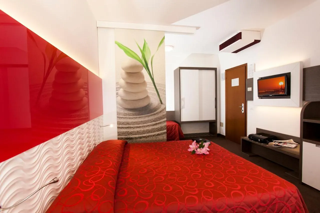 Hotel Lilia Lido di Jesolo 3*,