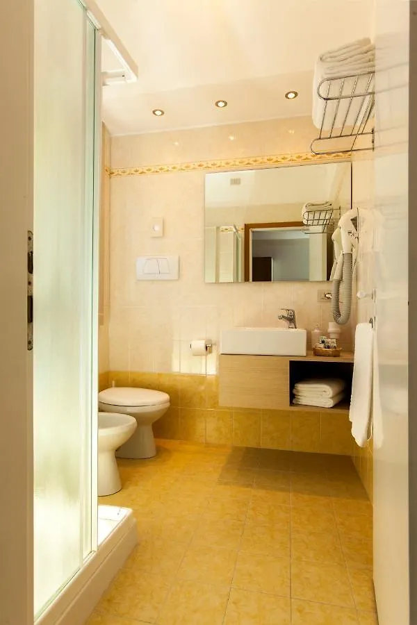 Hotel Lilia Lido di Jesolo 3*,